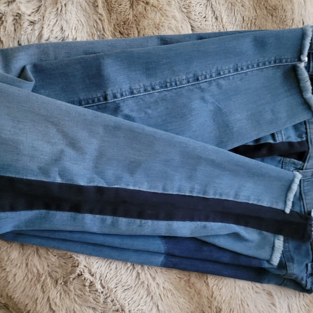 Zeza B Jean skimmers M  NWT